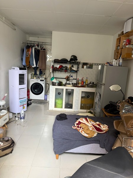 TÌM NAM HÀNH CHÍNH VĂN PHÒNG/CÔNG VIỆC ỔN ĐỊNH Ở GHÉP QUẬN 4, NHÀ CẤP 4 KHÔNG CHUNG CHỦ