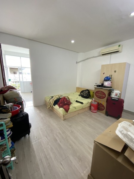 Chính Chủ Cho Thuê 1 Phòng Ngủ Ban Công Giá Rẻ