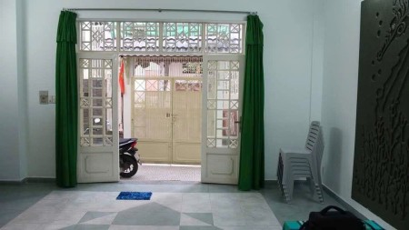 Cho thuê nhà nguyên căn Lê Quang Định BT, 1 trệt, 2 lầu 252m2 16.5tr