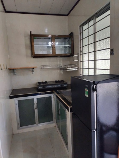 Phòng gồm 1 trệt và 1 lầu, full nội thất tiện nghi như hình