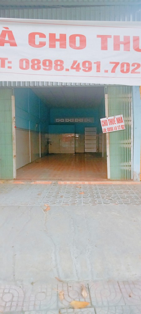 Cho thuê nhà mặt tiền mặt bằng kinh doanh kv tt ngã 4 QL1A. Liên hệ 0898491702. Thành phố Vĩnh Long