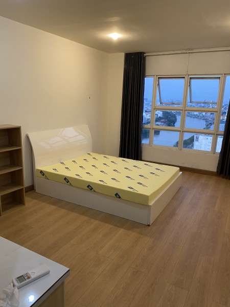 Cho thuê phòng 22m2 trong căn hộ 260m2 tầng 20 QCGL Q7
