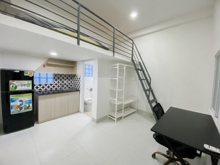 Phòng 20m2-4,8tr ,gác lửng,cửa sổ,tự do 24/24 full tiện nghi, kệ bếp, thang máy,ngay Nơ Trang Long