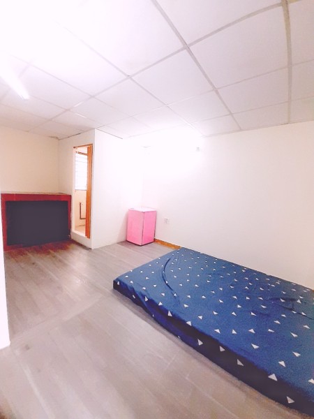 PHÒNG TRỌ RỘNG 25M2 BAN CÔNG THOÁNG MÁT FULL NỘI THẤT TRUNG TÂM QUẬN 1,3,5