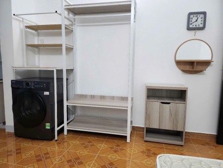 CHDV đường 3/2, quận 10: 20m2,Nội thất 5.5tr/tháng.