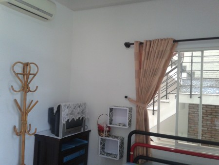 Phòng quận 10 thoáng mát .đủ tiện nghi, 3.8tr/th