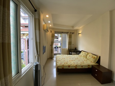 Phòng cao cấp, đầy đủ tiện nghi. Gần Đài truyền hình và trường Khoa Học Xã Hội & Nhân Văn 100 mét.