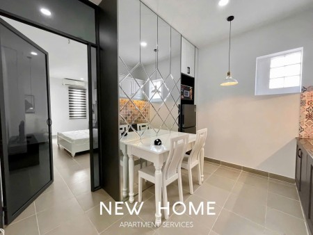 Căn hộ fullNT cao cấp mặt tiền - thang máy Võ Trường Toản P2 Bình Thạnh gần chợ Bà Chiểu giáp Quận 1
