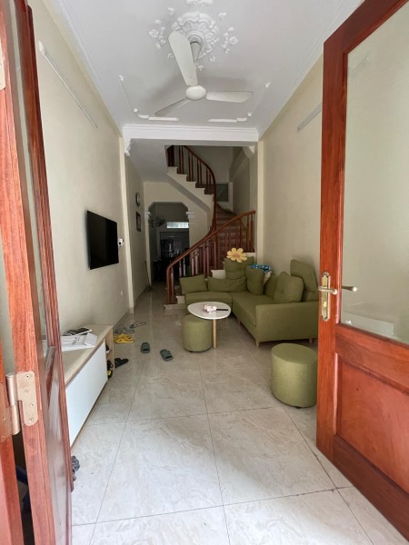 CHÍNH CHỦ CHO THUÊ NHÀ NGUYÊN CĂN KHƯƠNG TRUNG - 32M2 - 4 TẦNG - NGÕ OTO
