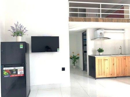 Căn hộ CCMN khép kín, sát chợ, đường ngõ đi lại thông các ngả, giáo thông thuận tiện