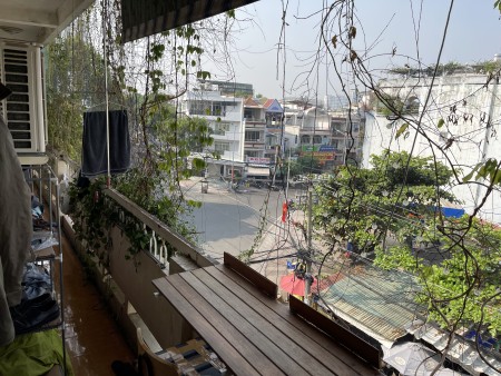 Phòng đã có 3 người cần thêm 1 bạn nữa ghép cho rẻ tiền phòng