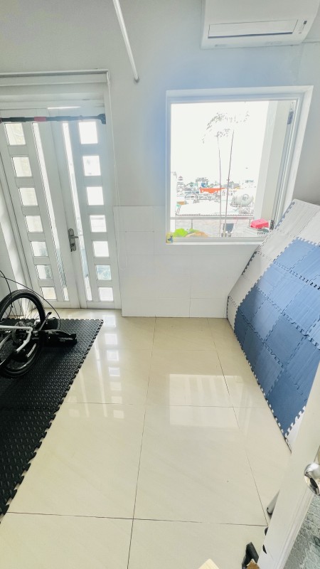 Cho Thuê Phòng Quận 1 có Cửa Sổ, Ban Công Lớn thoáng mát, sáng sủa, tiết kiệm điện