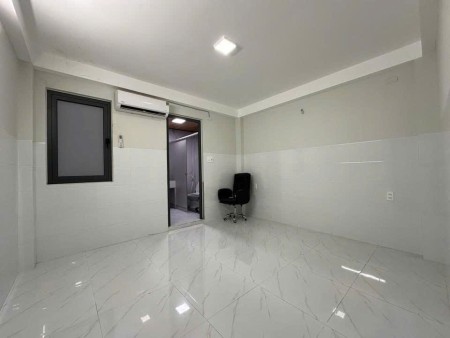 1 PHÒNG NGỦ TÁCH BẾP NGAY TRƯỜNG ĐH CÔNG THƯƠNG FREE 3XE PHÒNG NGAY TRỆT CÓ MÁY LẠNH