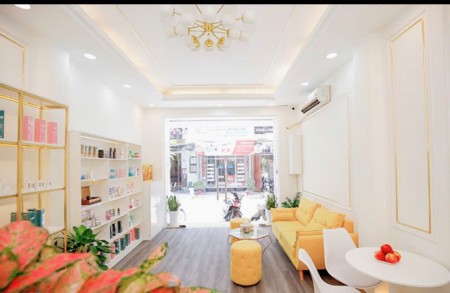 Nhà nguyên căn cho thuê 4x16m trệt 3 lầu Hoa Lan P2 Phú Nhuận