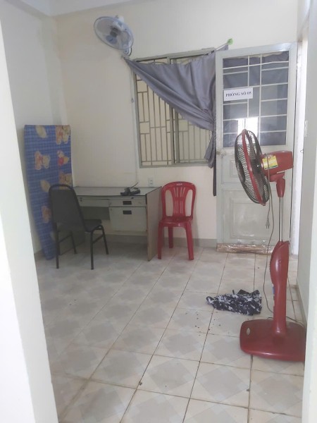 Phòng trọ 16m2 tại đường Nguyễn Minh Hoàng, Quận Tân Bình