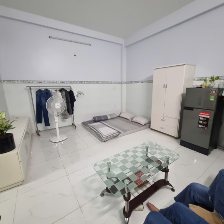 Cho thuê phòng trọ giá rẻ full nội thất ngay đường Huỳnh Văn Nghệ có cửa sổ thoáng mát