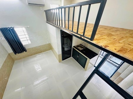 Cho thuê phòng trọ giá rẻ có gác có ban công riêng ngay đường Hà Thị Khiêm đối diện CVPM Quang Trung