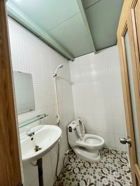 DUPLEX siêu rộng, gần chợ, khu vực trung tâm , thuận tiện di chuyển Q1, IUH, Văn Lang