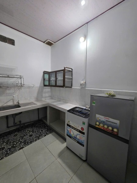 Phòng trệt không gác có sẵn nội thất tiện nghi tại P. Phú Tân, TPBT