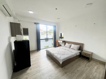 Cho thuê studio 35m2 đầy đủ nội thất cao cấp, ban công lớn tại Ngô Đức Kế , Bình Thạnh gần Quận 1