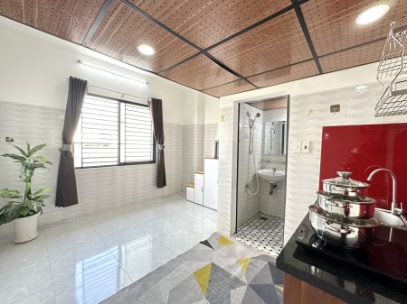PHÒNG GÁC LỬNG ĐẸP, CỬA SỔ THOÁNG FULL NỘI THẤT NGAY NGÃ TƯU HÀNG XANH, ĐH HUTECH