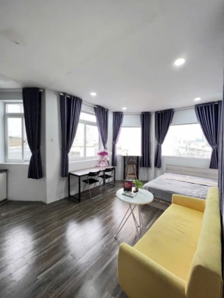 THUÊ NGAY PHÒNG 35M2 THANG MÁY, FULL VIEW THÀNH PHỐ GẦN CẦU THỊ NGHÈ, ĐH HUTECH, UEF TIỆN ĐI Q1