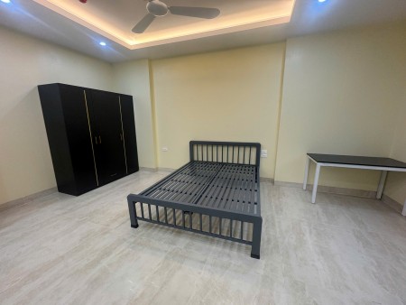 CHO THUÊ PHÒNG MỚI TINH CHƯA BÓC SEAL CÓ THANG MÁY CẠNH CHỢ VĂN LA HÀ ĐÔNG