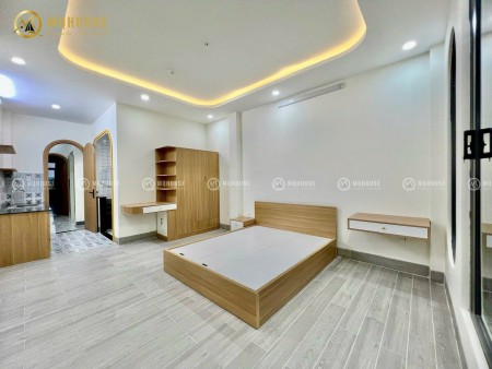 phòng trống cuối tháng 5, full ban công