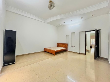 TRỐNG SẴN CĂN STUDIO - CHỈ TÍNH ĐIỆN NƯỚC