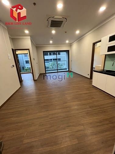 Tìm một nữ ở ghép Q2 - Khu Lakeview City