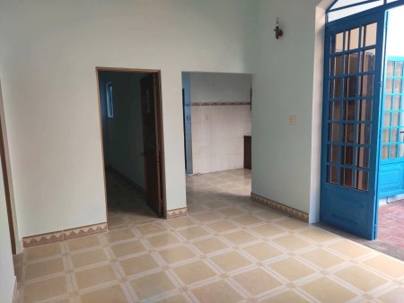 Cho thuê nguyên căn Bùi Đình Tuý P12 BT 80m2 giá 11 tr/th
