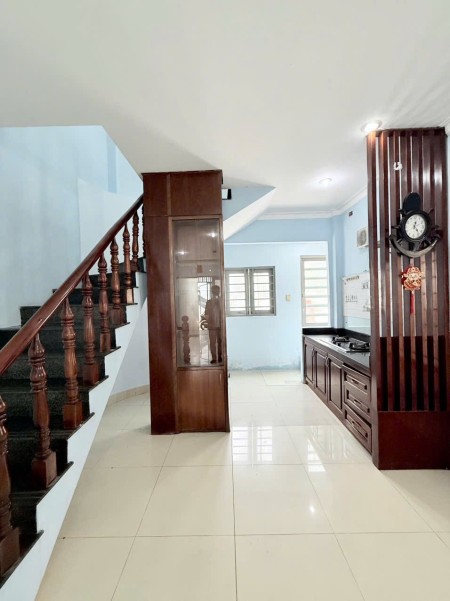Cho thuê nguyên căn nhà sát mặt tiền Bùi Hữu Nghĩa 38m2 giá 13 tr/th