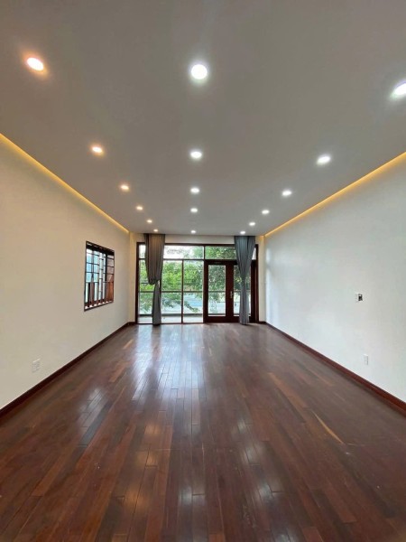 Đi đến slide 8