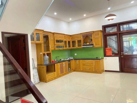 Cho thuê nhà 4 tầng mặt tiền: Nguyễn Hữu Thọ - khuê trung - cẩm lệ - đoạn xô viết nghệ tĩnh