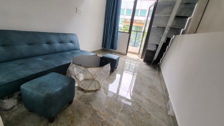Cho thuê phòng 27m2, có bancon và gác lững