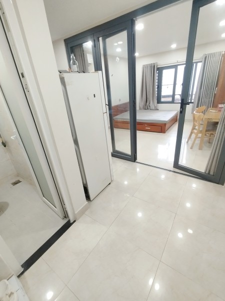 Căn studio bếp tách phòng ngủ 35m2 full nội thất. Đường Tám Danh. P4. Q8