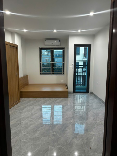 Cho thuê phòng mới tầng 3, 4, 5 tại nhà 6 tầng ngõ 445 Lạc Long Quân, gần Ngoại Giao Đoàn, Hồ Tây.