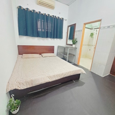 Phòng rộng có nội thất, Máy Lạnh 26/42 Tân Sơn Nhì, Quận Tân Phú (có thang máy, máy giặt)