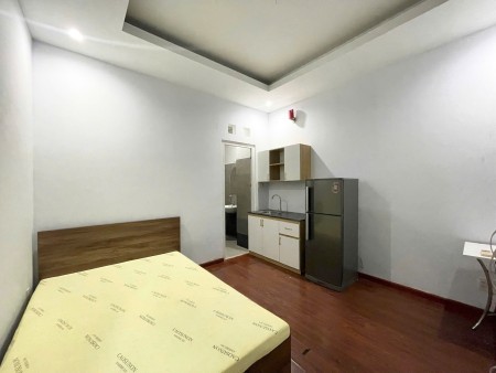 Cách nhà thờ Nam Hải 1 km, Phòng rộng, NVS - Bếp riêng, Full nội thất