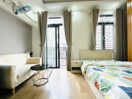 Phòng trọ có ban công Đào Duy Anh Phú Nhuận giáp Tân Bình, Bình Thạnh, Quận 3