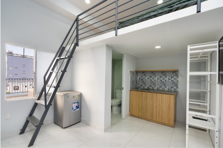 Phòng 20m2-4,8tr gác lửng, cửa sổ, kệ bếp, toilet, full nội thất, thang máy ngay Bến xe miền đông