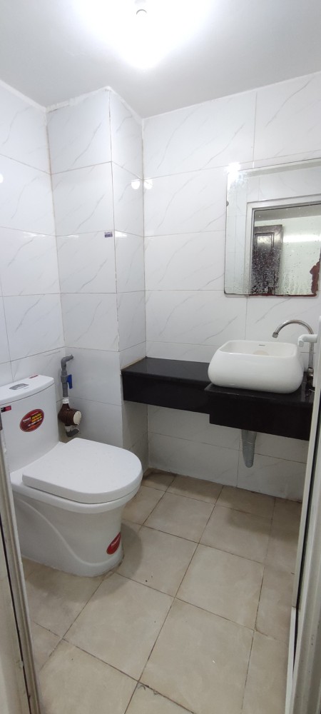  Phòng trọ mặt tiền Bình Giã, Tân Bình – 18m² & 22m² – Máy lạnh, toilet riêng – Giờ tự do