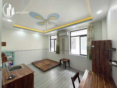 Cho thuê Phạm Hùng nối dài Ban công cửa sổ - Full nội thất - Giá 4tr
