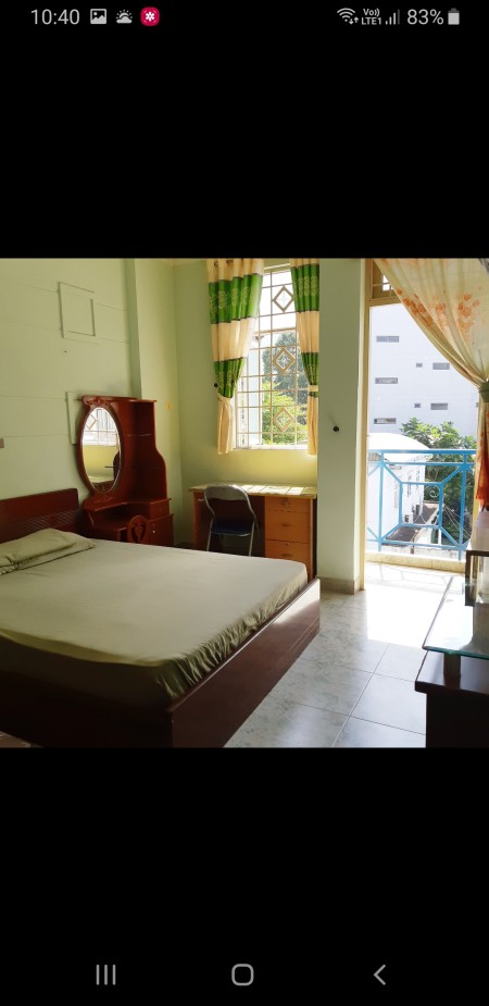 CHÍNH CHỦ CHO NỮ THUÊ PHÒNG BAN CÔNG CỬA SỔ LỚN GẦN TRUNG TÂM QUẬN 1