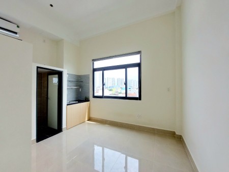 PHÒNG MỚI ÁNH SÁNG TỰ NHIÊN NGAY BỜ KÈ HOÀNG SA