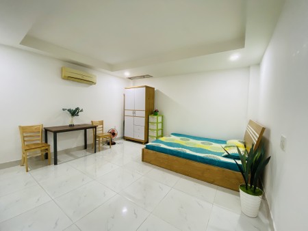 PHÒNG FULL NỘI THẤT, NGAY CẦU THỊ NGHÈ, CHỈ 2 PHÚT ĐẾN TRUNG TÂM QUẬN 1
