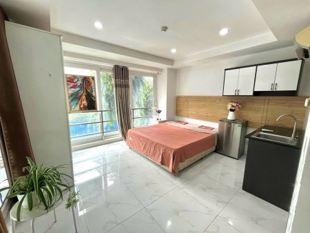 Cho thuê phòng cửa sổ lớn full nội thất ở Phú Nhuận gần Sân bay gần Quận 1 Quận 3 Tân Bình