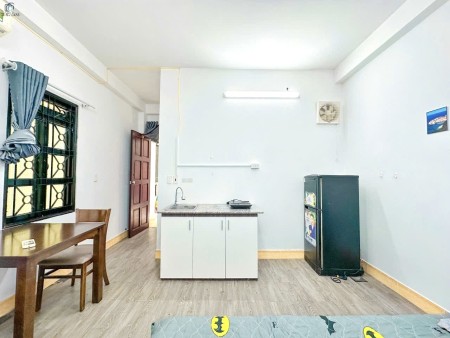 Cho thuê phòng 25m2 full nội thất, cửa sổ - Trường Sơn, Tân Bình- gần sân bay, Phú Nhuận, Gò Vấp