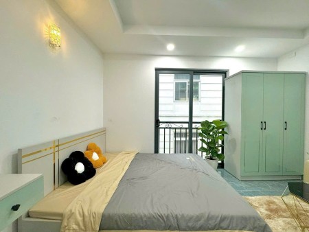 Phòng cao cấp thang máy bancol đủ nội thất Gò Vấp