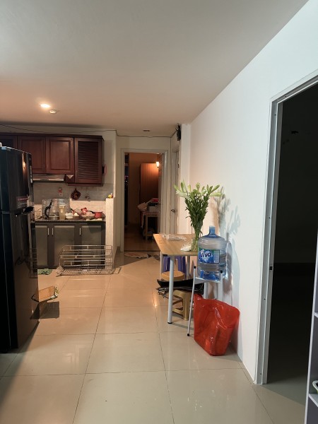 Gia đình cho thuê 1 phòng chung cư 25m2, View Thành Phố Đêm